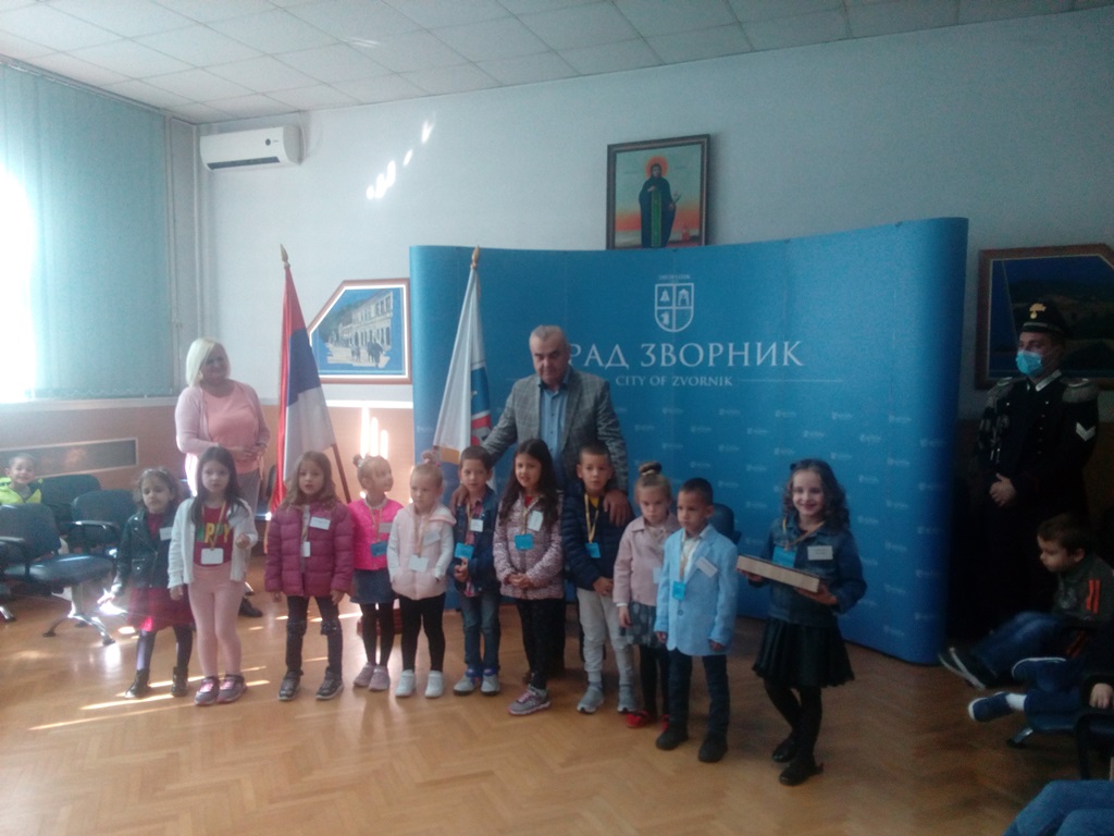 Gradonačelnik sa djecom